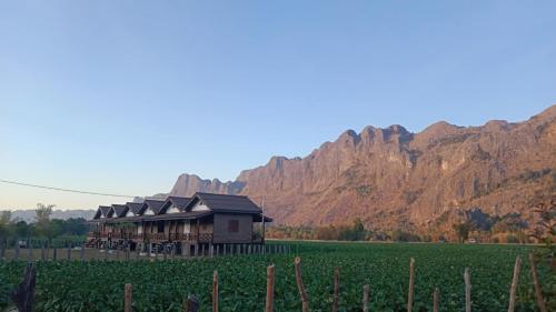 Guesthouse and Restaurant SayLomYen KongLor in Caverna Kong Lor