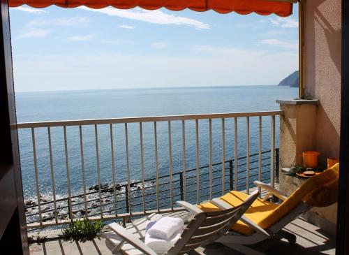 House Scirocco by Holiday World, Pension in Moneglia