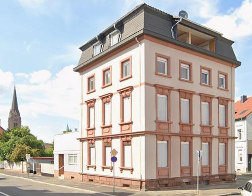Exterior view, COZEE - Cozy 1-room Apartment with Netflix in Kaiserslautern