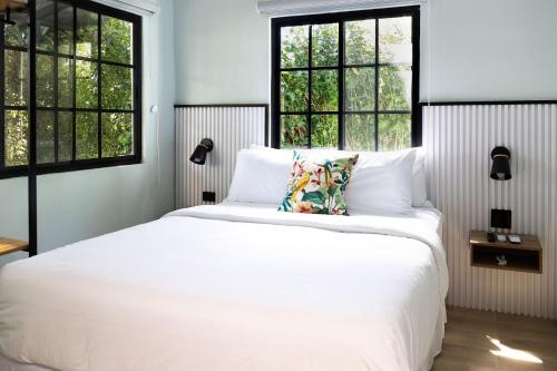 Altavida Lodge Brand New Studio with Pool in El Valle in El Valle De Anton