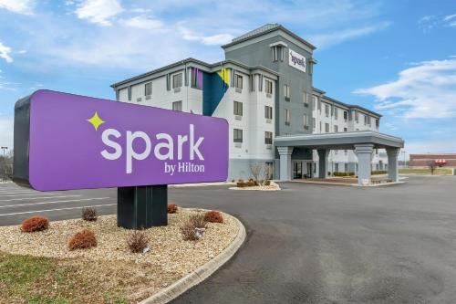 Viesnīcas āriene, Spark by Hilton Cincinnati Fairfield in Forest Park (OH)