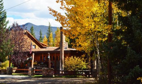 Daven Haven Lodge & Cabins