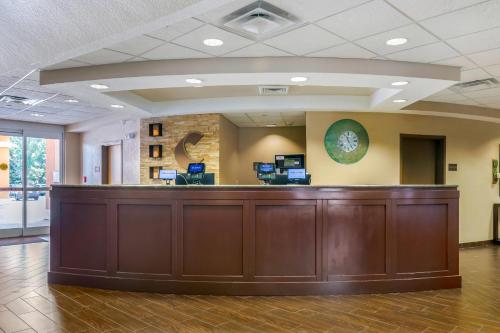 Comfort Suites The Villages - image 26