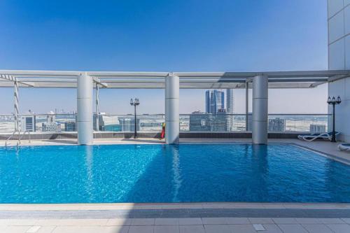Downtown Dubai Mall walk & Burj Khalifa DIFC 5 mins Room Type - King Studio