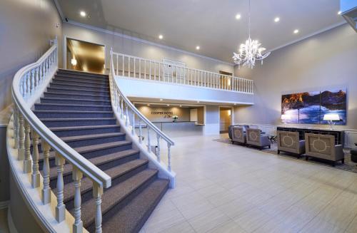 Лобби, Cooper Hotel Conference Center & Spa in Галлерия