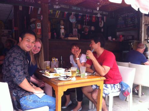 Ristorante, Noom Guesthouse in Lopburi