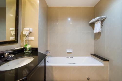 Dor-Shada Resort by The Sea Room Type - Dor Shada Pool Access