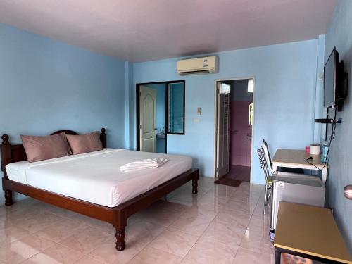 room detail thumbnail 0