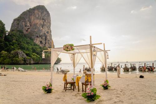 Beach, Sand Sea Resort near Thale Waek (Separated Sea)