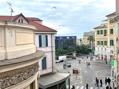 SR7 - Spazioso appartamento in Piazza Colombo