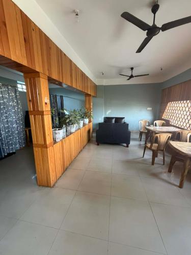Moonlite hotel in Birtamode