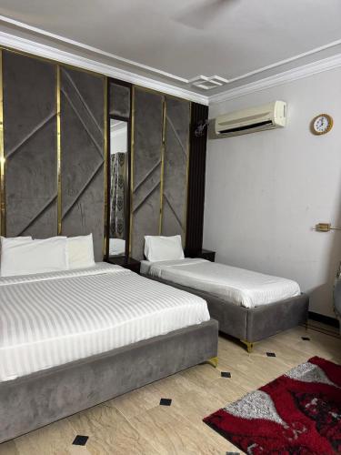 Divine Lodges F-7 - image 3