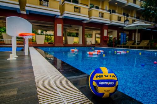 בריכת שחיה, ibis Styles Goa Calangute Resort- An AccorHotels Brand in Goa