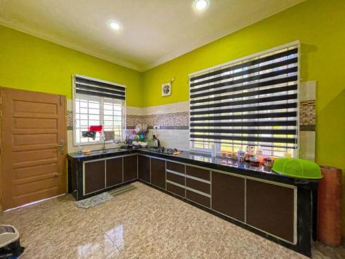 Airport KBR Inn & Homestay Free Shuttle in Pengkalan Chepa