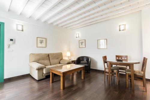 Laurel Suites Apartments, Granada (photo 7)