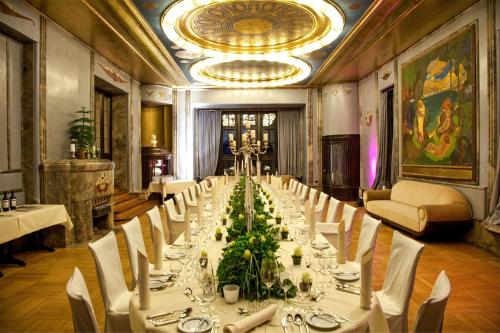 Hofgut Dippelshof Hotel- und Restaurant KG - image 2