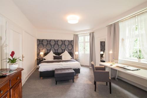 Hofgut Dippelshof Hotel- und Restaurant KG - image 3