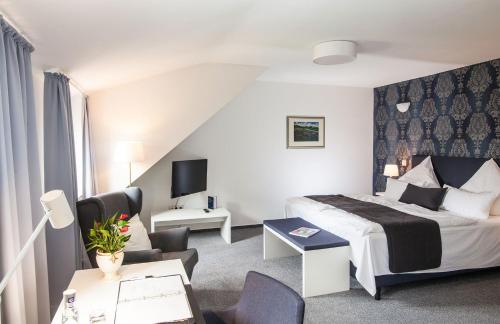 Hofgut Dippelshof Hotel- und Restaurant KG - image 4