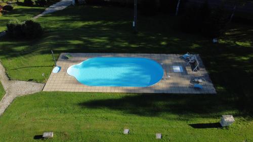 Peldbaseins, Motýlek chata Sedmička (Motylek chata Sedmicka) in Svojanova U Moravske Trebove