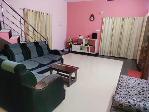 Adis in Kovilura