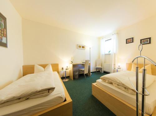 Garni-Hotel An der Weide - image 2