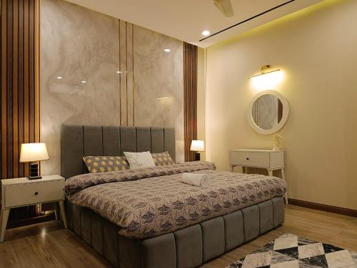 Premium 1BHK Zeta Retreat with Pool Access - main image