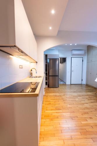 HeKo Modern Apartament | Heart of Athens - image 5