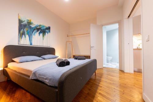 HeKo Modern Apartament | Heart of Athens - image 3