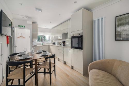 Refurbished 4BDR Home in Harborne Birmingham gîte à louer Clocktower centre