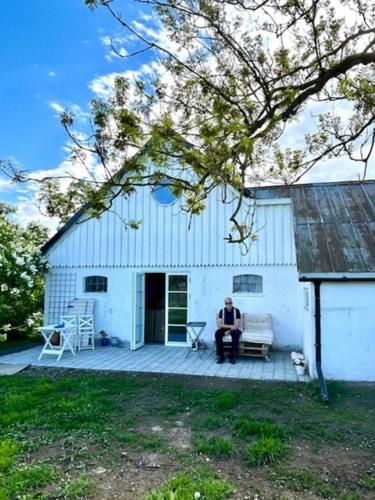 Exterior view, Renovated Studio With Views Over Osterlen Plains in Viarp