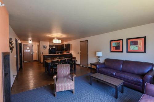 2 bedrooms, 3 beds
