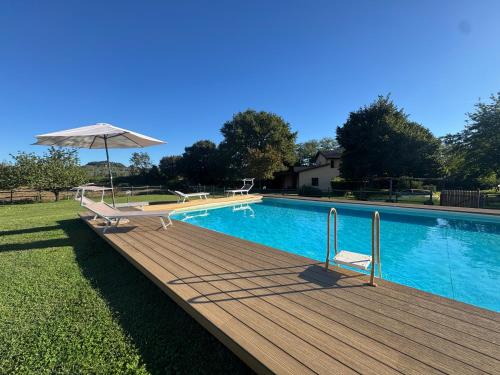 Peldbaseins, Agriturismo Olmo Bello in Capodimonte (Viterbo)
