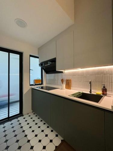 Newly Reno Glory Beach Resort-2 Bedroom with Steamboat Equipment Max 6 in Taman Tuah Batu