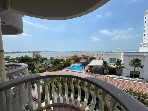 Newly Reno Glory Beach Resort-2 Bedroom with Steamboat Equipment Max 6 in Taman Tuah Batu