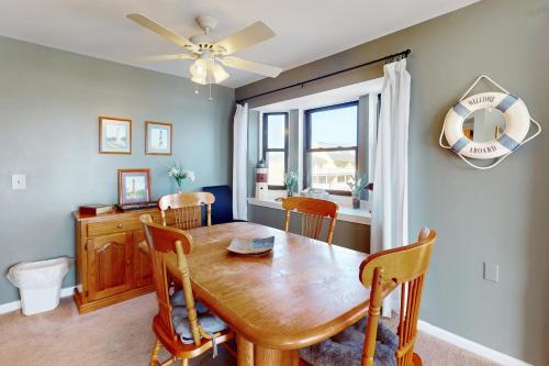 CB79 Carolina Beachfront Beauty - image 3