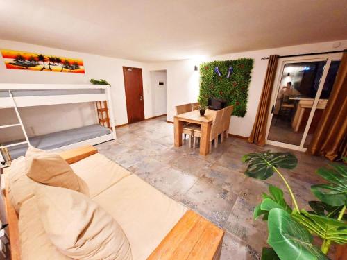 Penthouse with rooftopbar, Starlink WiFi, next to the beach!, Santa Maria (photo 6)