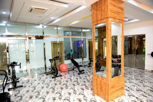 Centro de fitness, Immaculate Excellence Luxury Hotel in Owerri