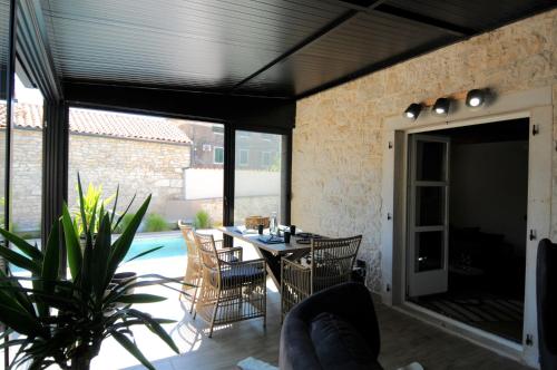Balkons/terase, Villa Angelina - design stone house in Markovac in Markovac