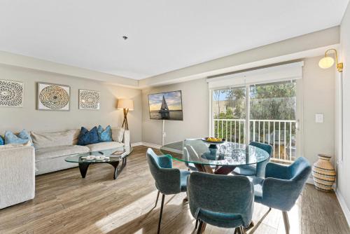 Vertical Blue Bi-Level Sanctuary with Pacific Vistas – khách sạn tại Santa Monica
