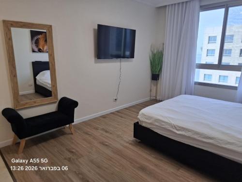 מגדל אלמוג חיפה – khách sạn tại Carmel Beach Front