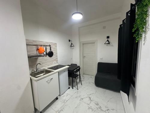 La Residenza di Giovanni 10 min to Airport and Center Easy Parking Mega WiFi - Vomero