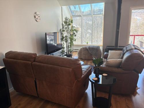 Élégant condo avec vue sur les pentes (Elegant condo avec vue sur les pentes) in Stoneham (QC)