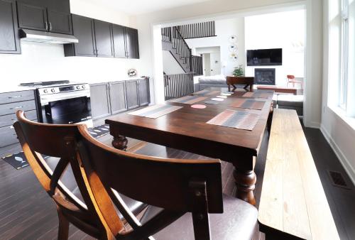 廚房, 3000 Sqft Modern Muskoka Entire Cottage Huntsville - Escape to Serenity - Algonquin Arrowhead in 德懷特 (ON)