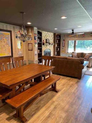 RandB River Retreat in Lacota