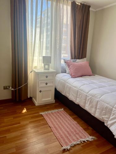 Arriendo habitación con baño privado en Departamento Compartido