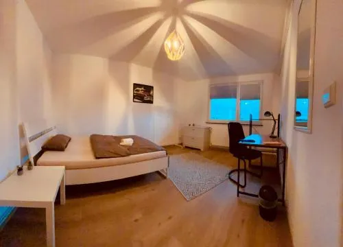 Privatzimmer in WG ähnlicher Wohnung nahe VW, City - WLAN & Parkplatz - CityStay Wolfsburg - Bulli in Wolfsburg, Deutschland