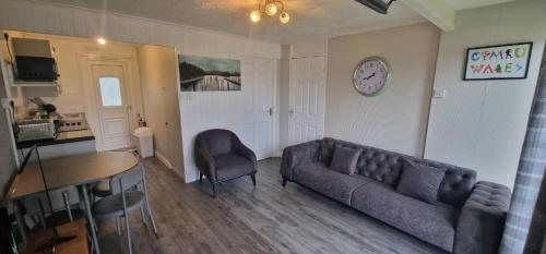 Watkin - Snowdon Cabins - cozy chalet - Glan Gwna, Caernarfon 3