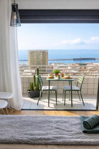 22nd Floor Skyline Studio Panoramic Sea&City Views