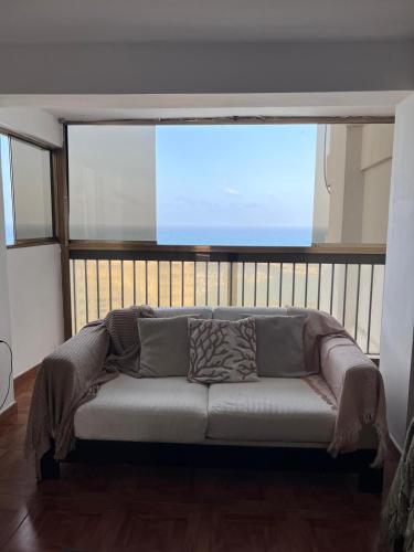 Apartamento cerca del aeropuerto con vistas al mar in Maiquetía