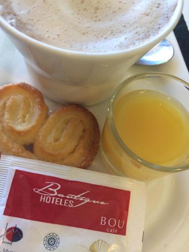 Hotel Vía Gótica - image 2